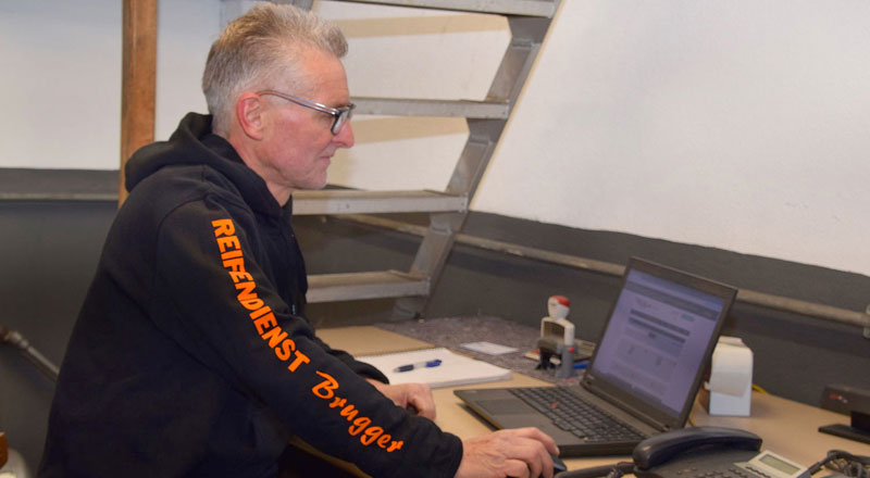 Andreas Brugger Reifenhandel FN Andreas Brugger Reifenhandel FN